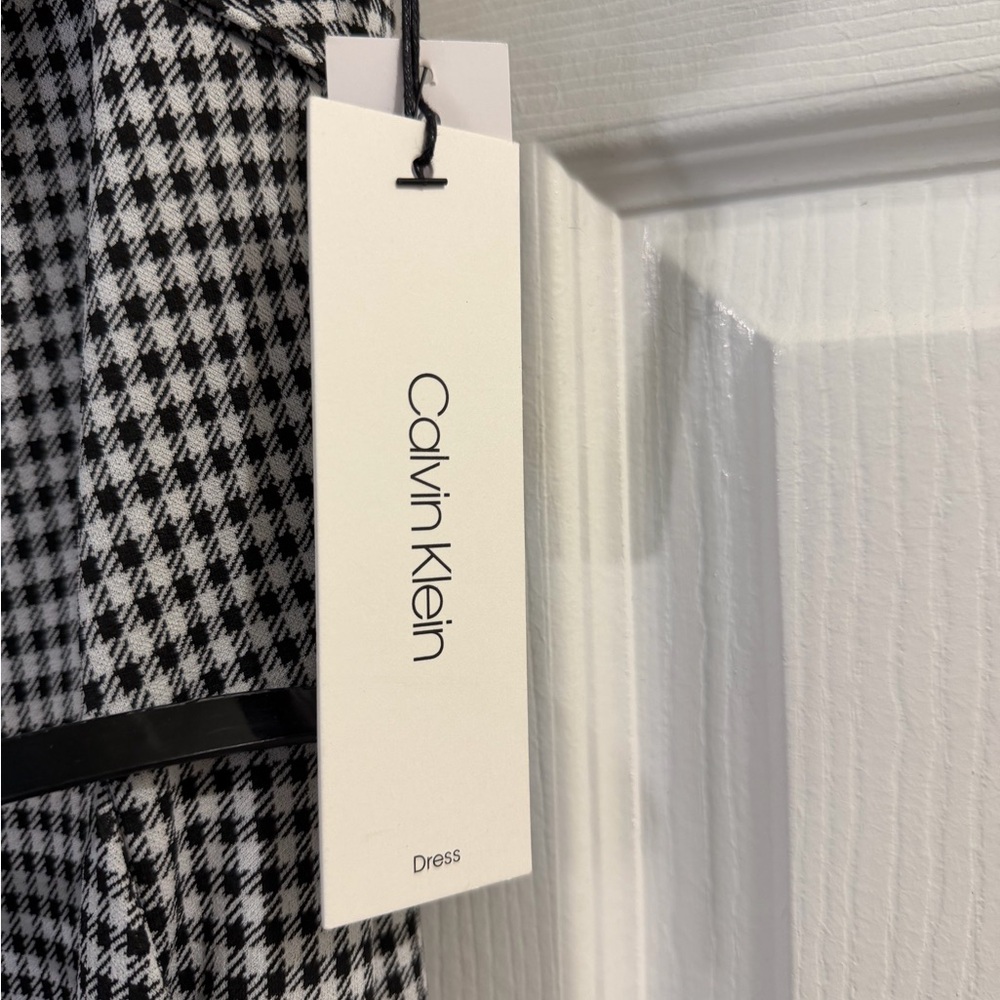 NWT Calvin Klein Black&White Gingham Jumpsuit/ Dress, Flutter Sleeves, Wide leg - Picture 2 of 2